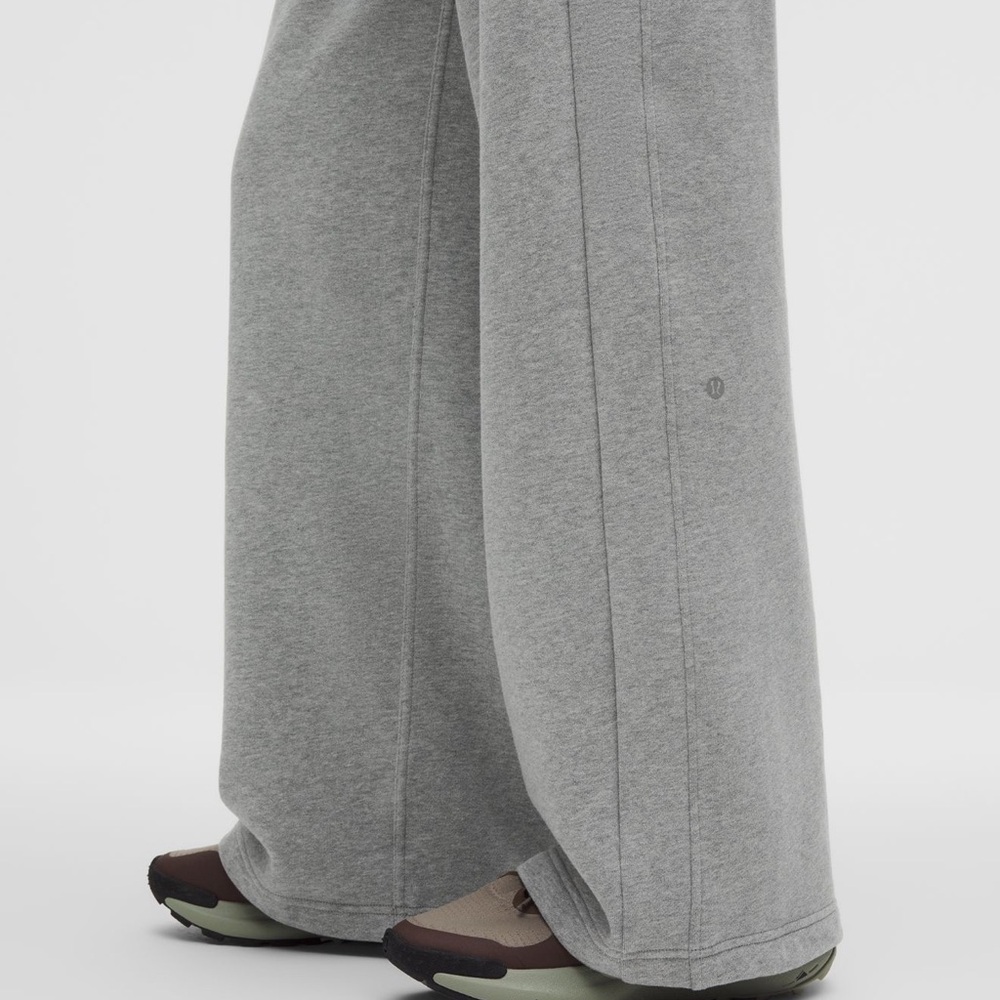 Scuba Mid-Rise Wide-Leg Pant (Heather Core Medium Grey) - Picture 14 of 14